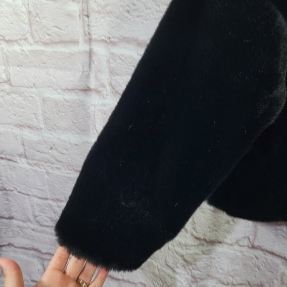 Zara Black Faux Fur Mock Neck Cropped Heavy Winter Jacket - Picture 4 of 13
